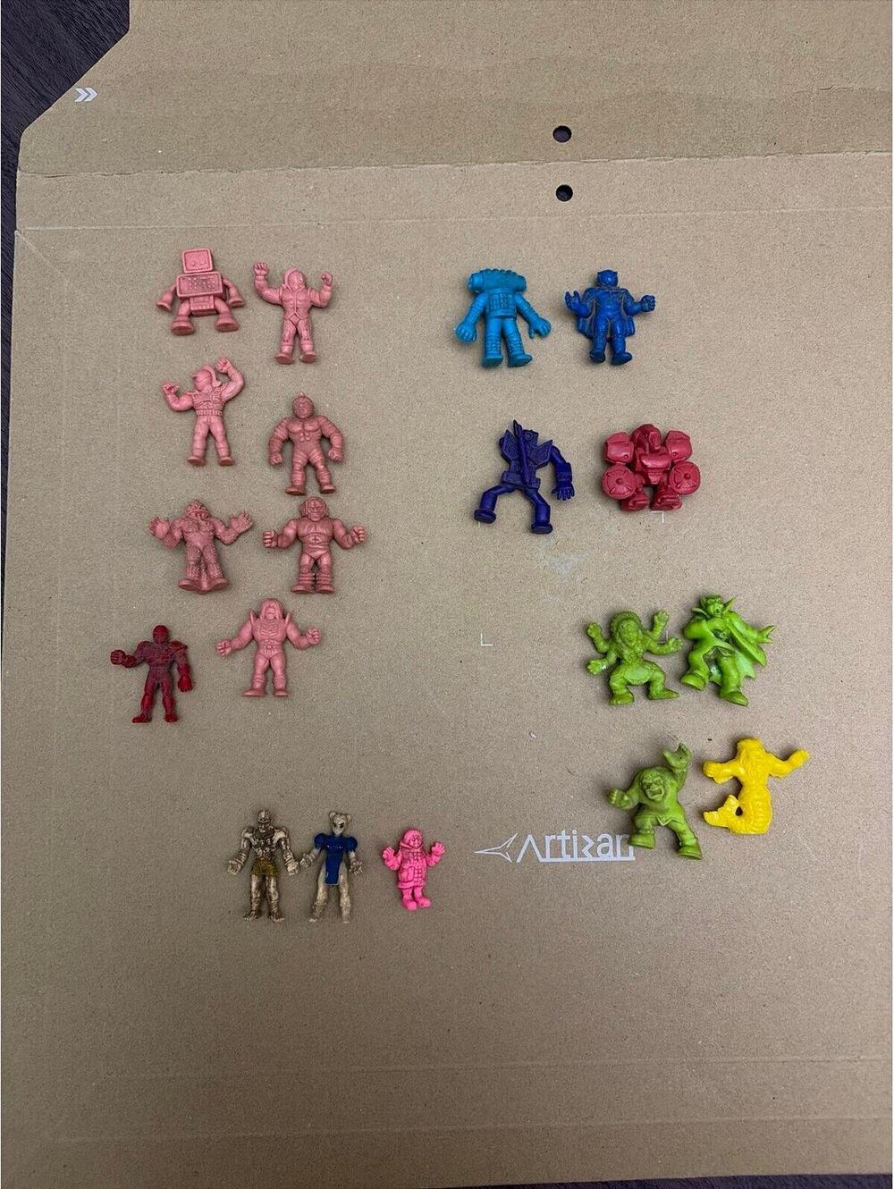 Vintage Monsters in my pocket / Muscle men / street fighter / bomber big die lot